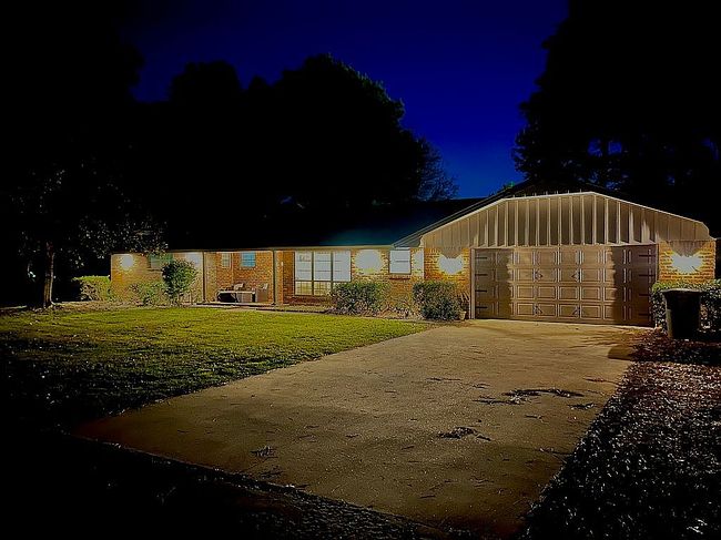 Photo of 2109 W Locust St, Durant, OK