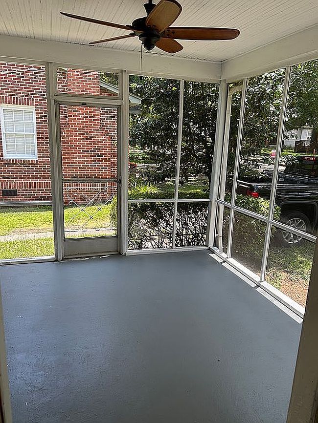 Image of 105 Crenshaw St