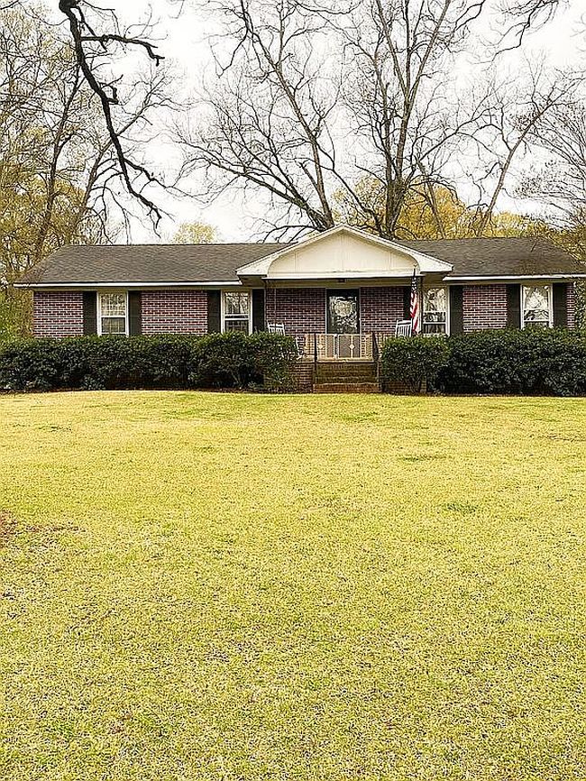 Photo of 101 Matthews Ln, Eatonton, GA