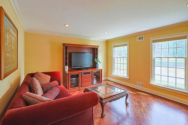 Photo of 11 Ramsey Rd, Lebanon, NJ
