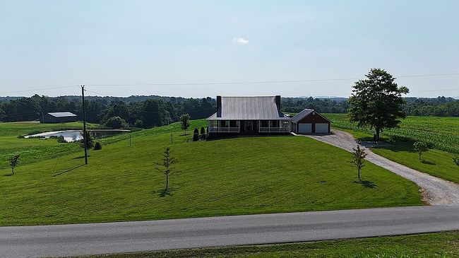 Photo of 1392 Brock Rd, Crab Orchard, KY