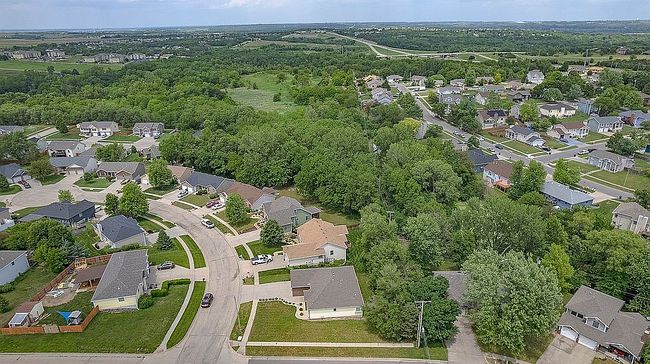 Photo of 137 Cheyenne Dr, Junction City, KS