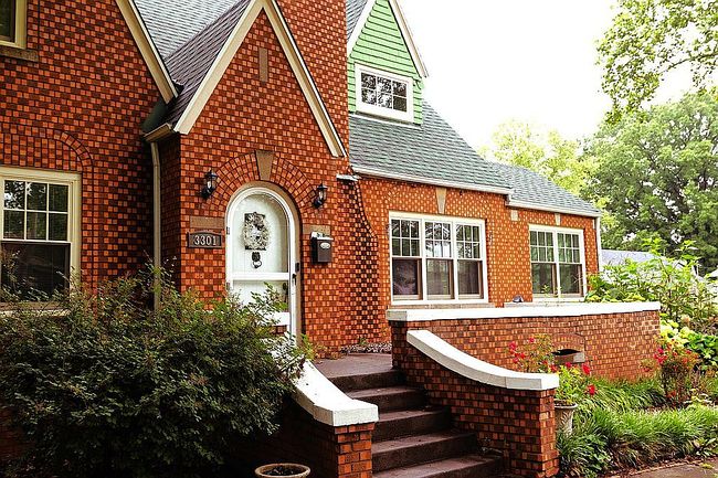 Image of 3301 Prairie Ave