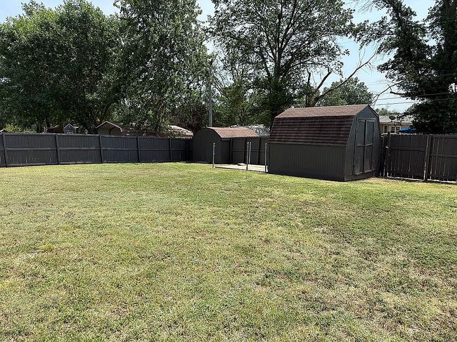 Photo of 1413 Cortez Ave, Coffeyville, KS