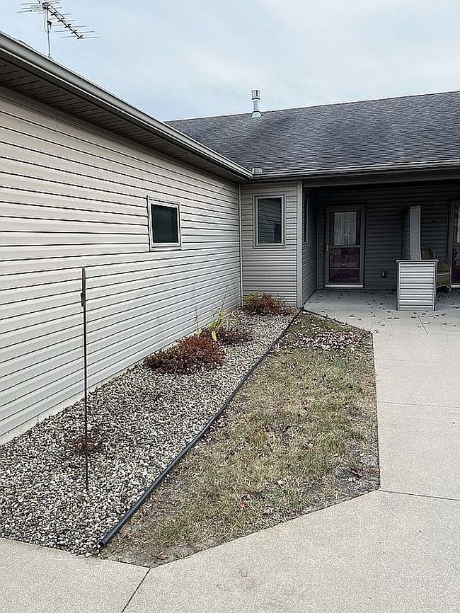 Image of 670 Sandy Ct