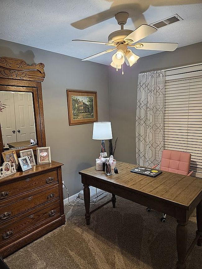 Photo of 113 Twin Oaks Dr, Bardstown, KY