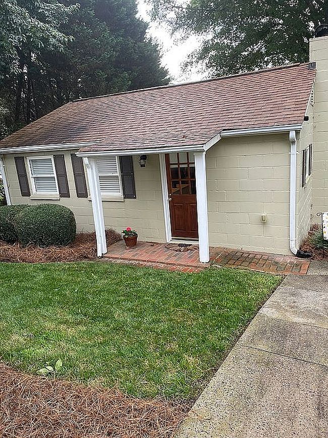 Photo of 510 Ben Eller Ln, Taylorsville, NC