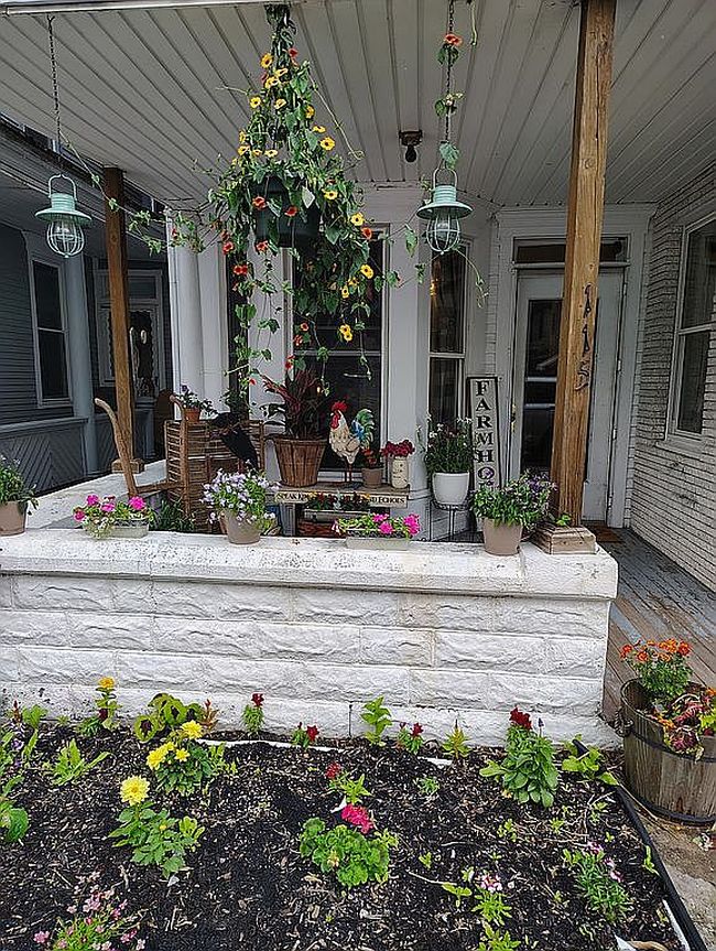 Image of 115 E Market St