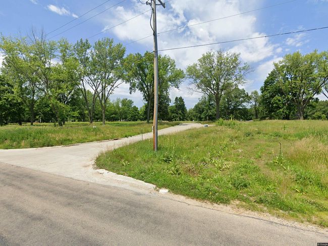 Photo of 2987 Pine Grove Ln Ne, Iowa City, IA
