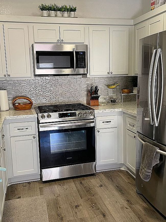 Image of 251 S Green Valley Pkwy