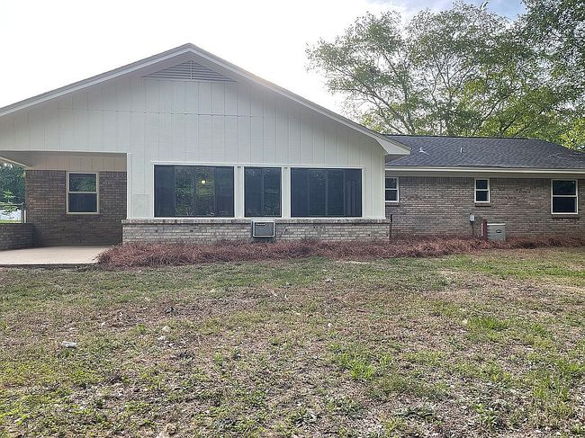 Image of 46129 Sunset Dr
