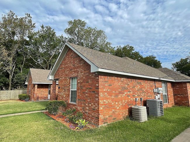 Image of 2507 W Chestnut St