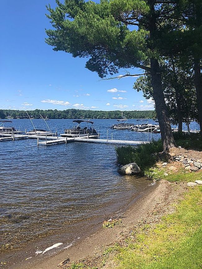 Image of 1270 Lakeview Dr #2
