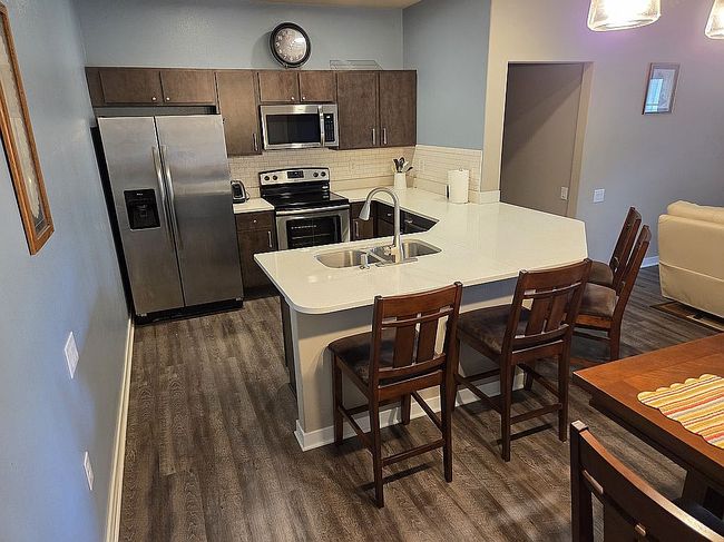 Photo of 2407 Ne Oak Dr Unit 3