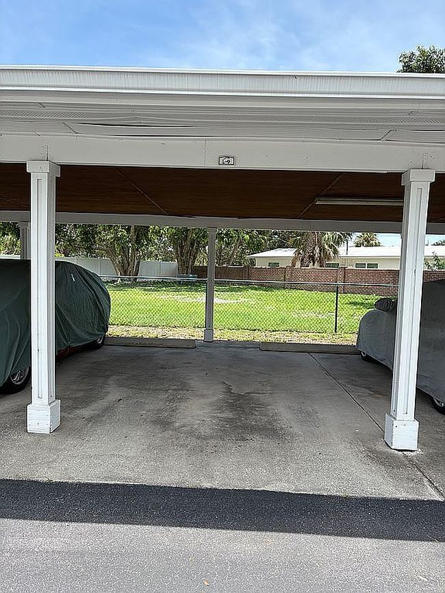 Photo of 149 Seahorse Dr Se Unit B, Saint Petersburg, FL